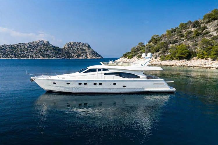 Ferretti Yachts 68